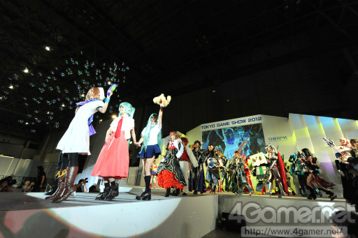 #221Υͥ/TGS 2012200̾ᤤץ쥤䡼ޤäCOSPLAY COLLECTION NIGHTTGSפեȥݡ