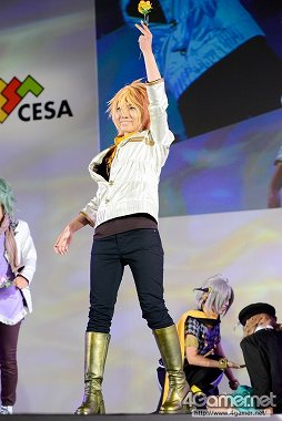 TGS 2013200̾Υץ쥤䡼ѥեޥ󥹤ϪCosplay Collection Nightפեȥݡ