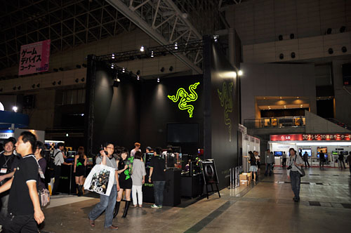 #002Υͥ/TGS 2011ϳƮޡɬʤˤʤ뤫 RazerȯXbox 360ѥɥƥåľࡼӡǺ