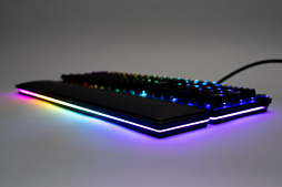 Razer Huntsmanץӥ塼ȯѤߤܸǥǡOpto-MechanicalץåμϤ