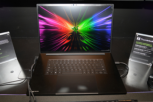  No.001Υͥ / Thunderbolt 5ܤΡRazer Blade 18פ4K3̤ǤΥץ쥤ǽˡ CES 2024Razer֡ݡ