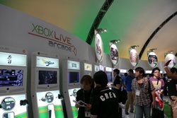 TGS 2010ϥޥեȥ֡ˤϥɥѡƥȥޤ50ȥ뤬롣Kinectбȥ֥ޥ2פλͷʤɸ