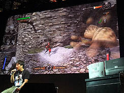 [TGS 2010]KONAMIְɥ饭ץ꡼ǿ֥å˥   ɥפΥڥ륹ơǡͷǤϸʤ쥢ʥץ쥤