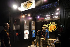 #002Υͥ/TGS 2011ϥޥȤɤΥեȥå󤬳Ť줿Mad Catz֡ꥲȤоʡˤΥեȥݡȤǺ