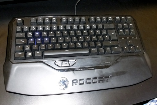 #003Υͥ/CES 2014ROCCATοܡɤϡˡΥ󥿥פLEDХå饤ȤǳǧǤ