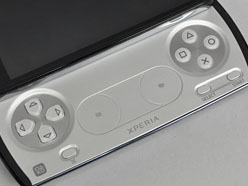 ѹǡXperia PLAY׼µեȥݡȡ饲εưޤ