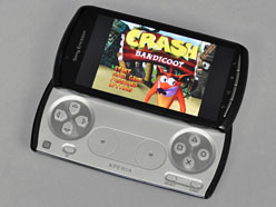 ѹǡXperia PLAY׼µեȥݡȡ饲εưޤ