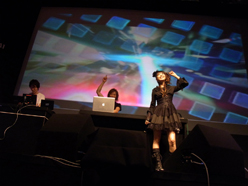 #020Υͥ/TGS 2011θۿꡪ Des-ROWTRAΥ饤֤Ԥ줿pop'n music portable2 Special Stage at TGS2011ץݡ