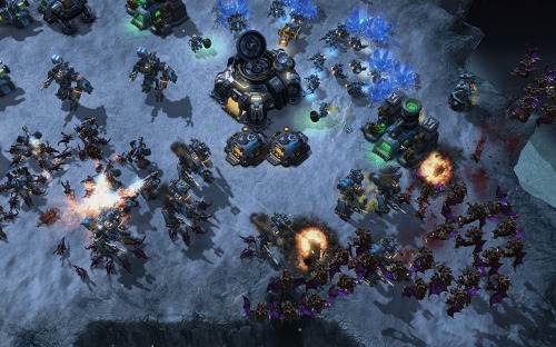 G-Star 2011ϡStarCraft II: Heart of the Swarmץץ쥤ݡȡץࡼӡǺܡKerriganɤҡ˥åȤȤо