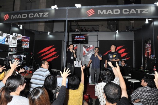 #004Υͥ/TGS 20123̾Ŵȥåץץ쥤䡼ˤǮ襤Mad Catz֡ΥȡåȥӥޥåࡼӡǤϤ