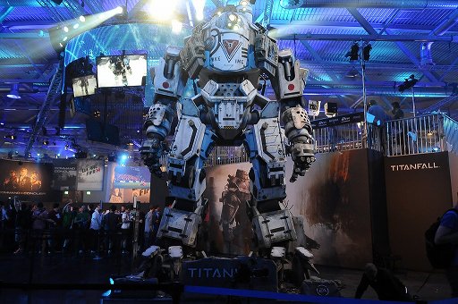 #001Υͥ/gamescomE3ꤷTitanfallפgamescom 2013᤯ץ쥤֥Ÿܡ󤬥å褹ͷƤҲ