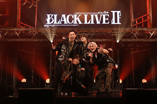 ֥֥å -Theater Starless-סKT Zepp YokohamaǳŤ줿BLACK LIVE IIɤΥ饤֥ݡȸ