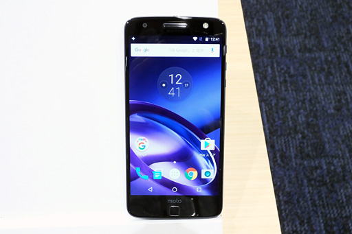 MotorolaץǵǽɲäǽʥޡȥեMoto ZסMoto Z Playפȯ