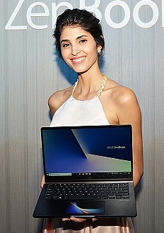 COMPUTEX 2018ASUSåѥåɤ꡼ˤʤäZenBook Proʤʤɤȯɽ