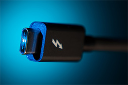 USBμ͡USB4פȯɽThunderbolt 3١Ǻž®٤40Gbps